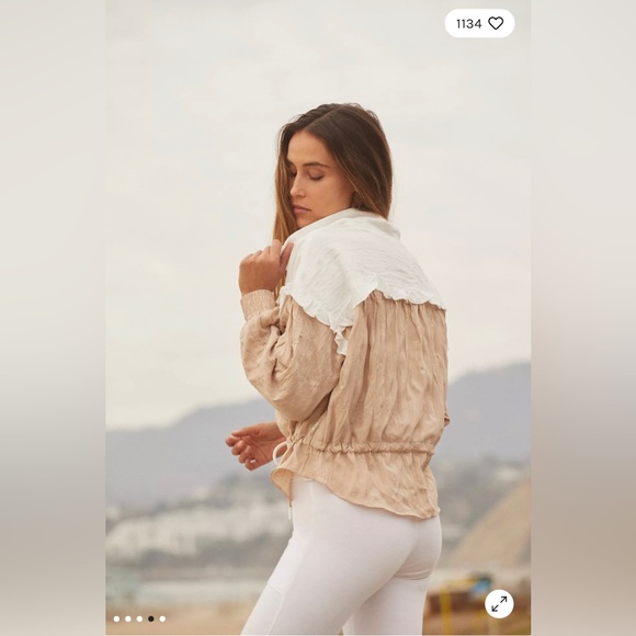 FREE PEOPLE Movement Lets Go Out Pullover Sz Small - Picture 6 of 13